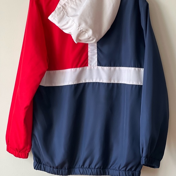 Wind breaker - Picture 2 of 2